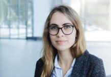 Kaip lengviau įsivažiuoti į naujus mokslo metus ir darbus? Psichologės patarimai VILNIUS TECH psichologė Gintė Blaževičė