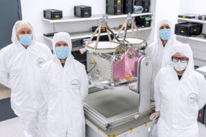 Kongsberg NanoAvionics. FCL palydovo plačiajuosčio ryšio įrangos integracija.