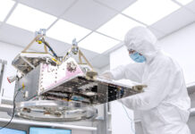 Lietuvoje gaminami palydovai padės kurti nepriklausomus ryšio tinklus Kongsberg NanoAvionics. FCL palydovo surinkimas