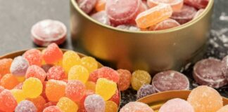 Paprasta idėja saldžiam užkandžiui – naminiai guminukai iš vaisių sulčių